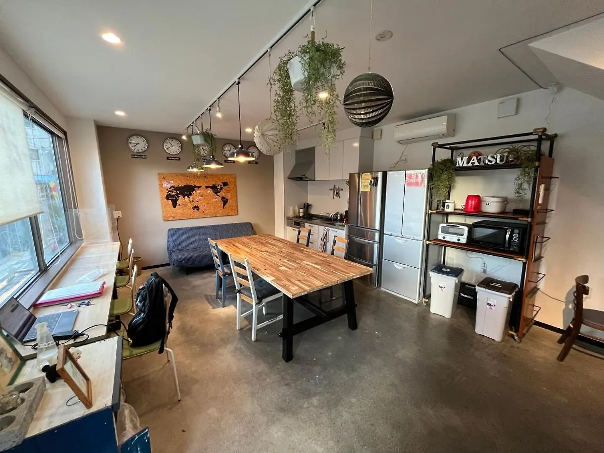 Guest House Matsu Osaka Hostal